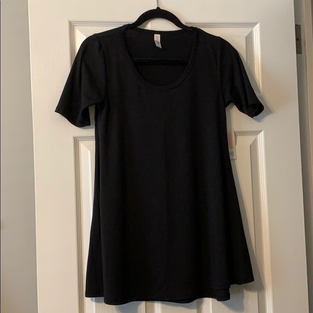 LuLaRoe • Black Perfect Tee Size XXS